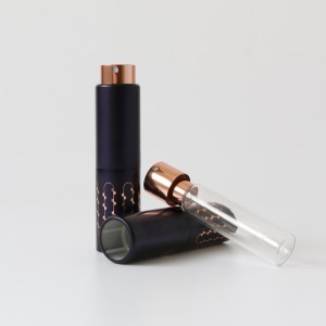 Luxury tòde moute koulè nwa 15ml aliminyòm pafen atomizer pòch dezenfektan men espre atomizer rechargeable