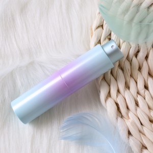 Gradient color 10ml 8ml twist spray Oral REFILLABLE ATOMIZER TRAVEL MINI SAMPLE EMPTY CLEANING LIQUID MOISTURISING TONER AFTERSHAVE breath freshener Hair GLASS setting spray bottle MANUFACTORY